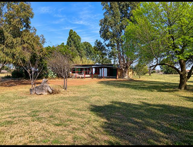 3 BEDROOM HOUSE FOR SALE IN DE DEUR